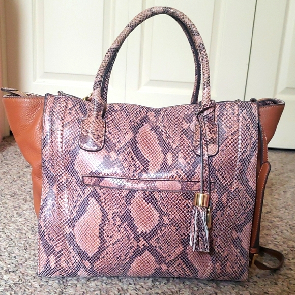 G.I.L.I. Handbags - G.I.L.I Snake Printed Leather Bag